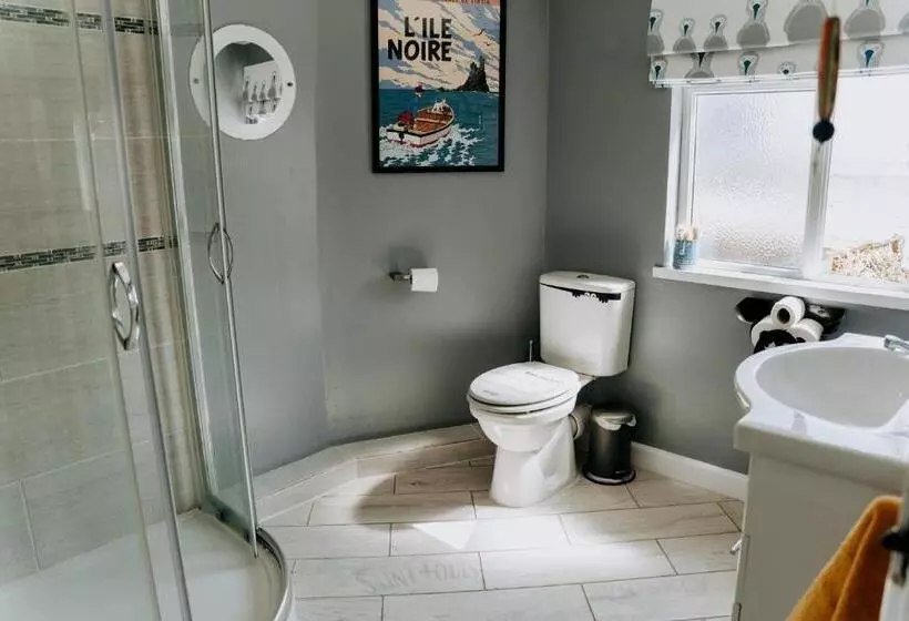 ３ベッドルームハウス, Hamilton Lodge   Cottage Sleeps 8