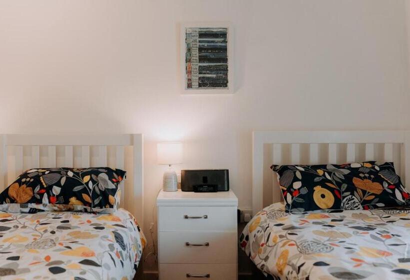 3间卧室的房子, Hamilton Lodge   Cottage Sleeps 8