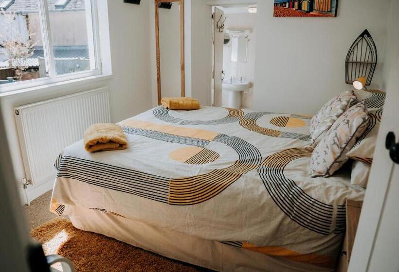 3间卧室的房子, Hamilton Lodge   Cottage Sleeps 8