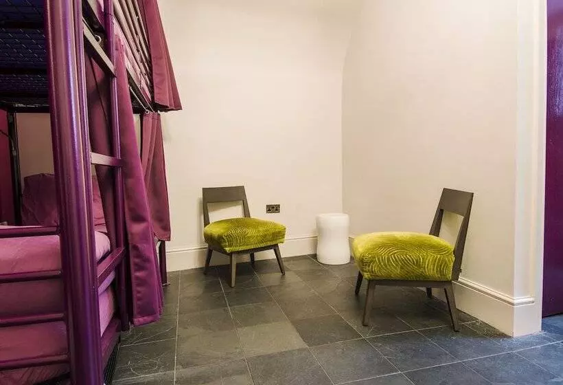 Bed in Shared Room with Shared Bathroom, Safestay York Micklegate