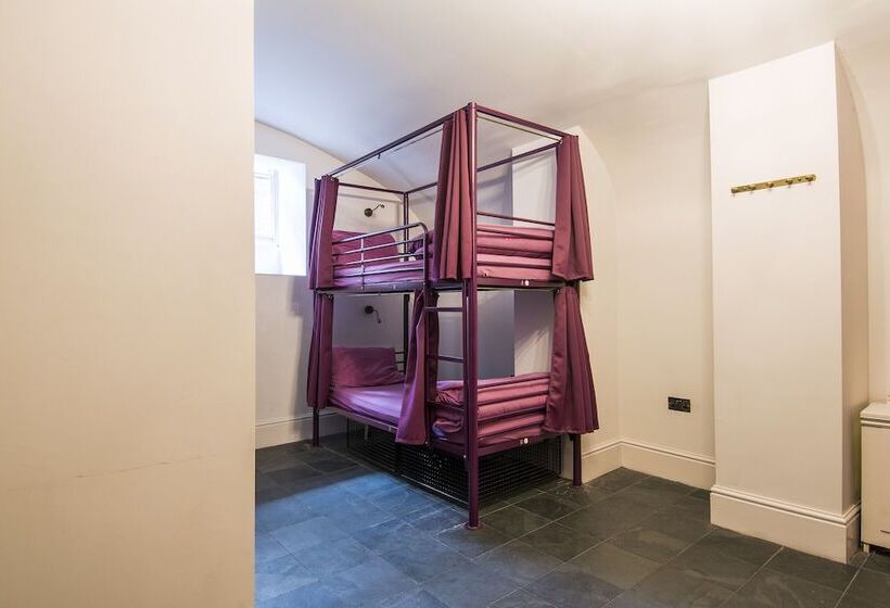 带共用卧室公用房间的床, Safestay York Micklegate