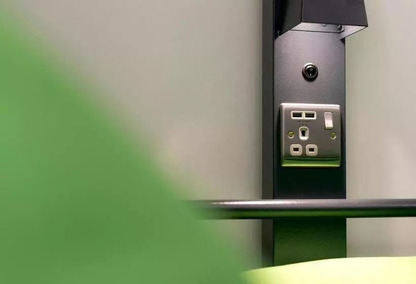 バスルーム共有のトリプルスタンダード, Yha Keswick