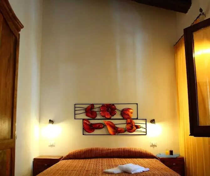 اتاق لوکس, B&b Sabir