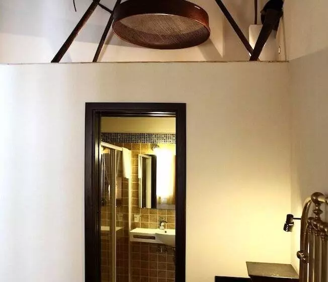 اتاق لوکس, B&b Sabir