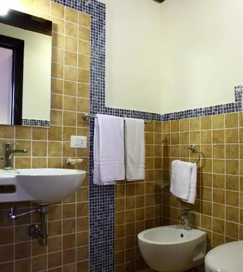 اتاق استاندارد چهار تخته, B&b Sabir