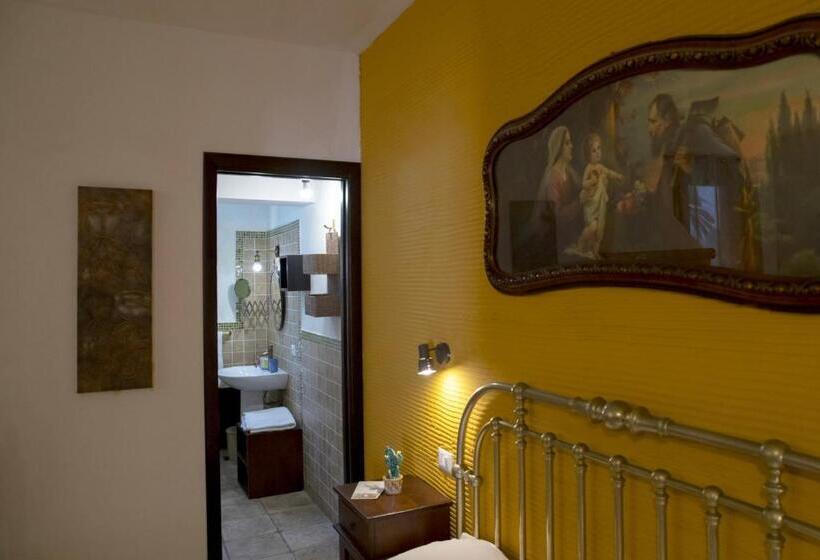 デラックストリプルルーム, B&b Sabir