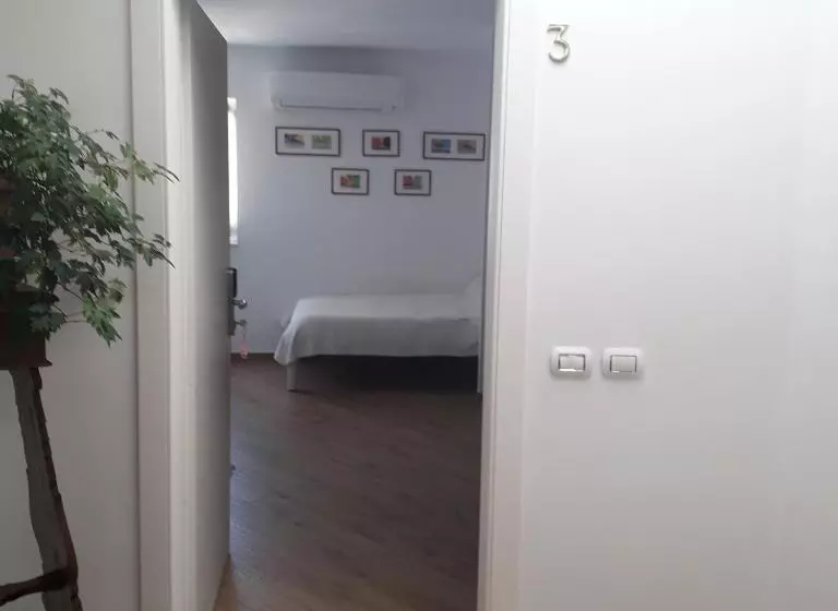 اتاق استاندارد سه نفره, B&b Villa Ocsia