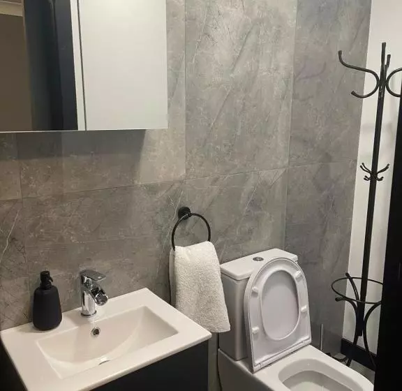 Standard Yhden Hengen Huone, Da Vinci Guest House & Guest Parking