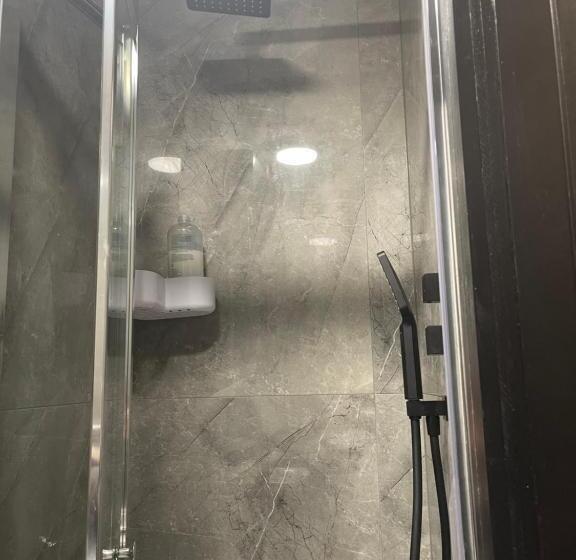 חדר יחיד בסיסי, Da Vinci Guest House & Guest Parking