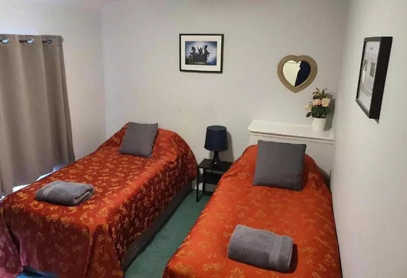 バス共有のスタンダードルーム, Stansted Lodge Elsenham