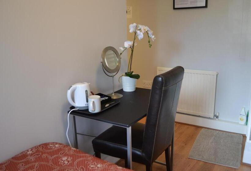 חדר סטנדרד יחיד חדר אמבטיה משותף, Stansted Lodge Elsenham