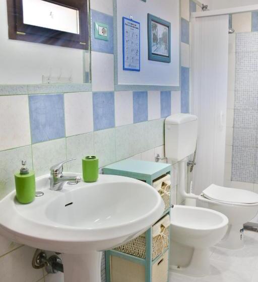 דירת שני חדרים, Flowery Inn Villa