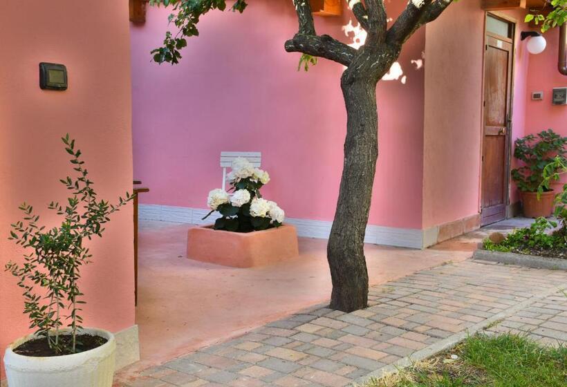 דירת חדר, Flowery Inn Villa