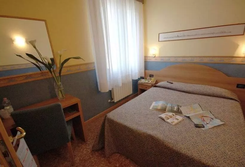 اتاق استاندارد یک نفره, Antica Villa Graziella Venice   Atika & Atif
