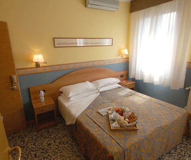 스탠다드 트리플 룸, Antica Villa Graziella Venice   Atika & Atif