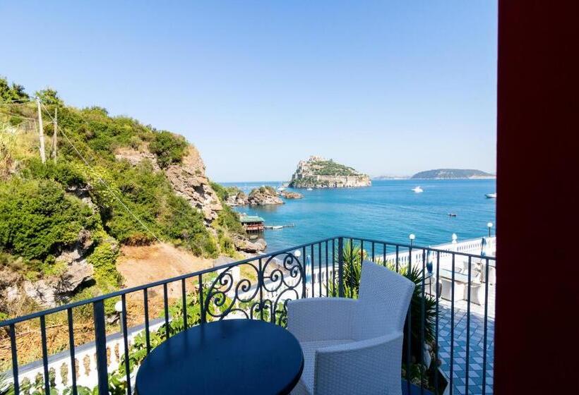 غرفة قياسية مطلّة علي البحر, Da Maria