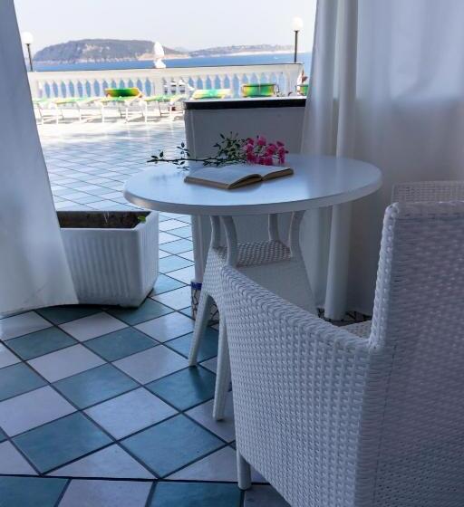 غرفة كومفورت, Da Maria