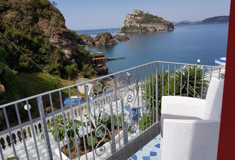 غرفة قياسية مطلّة علي البحر, Da Maria