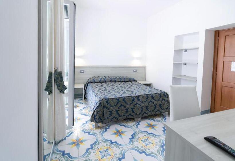 غرفة كومفورت, Da Maria