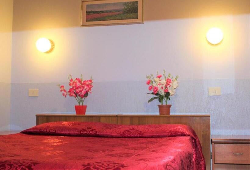 חדר סטנדרט לשלושה, Eurorooms