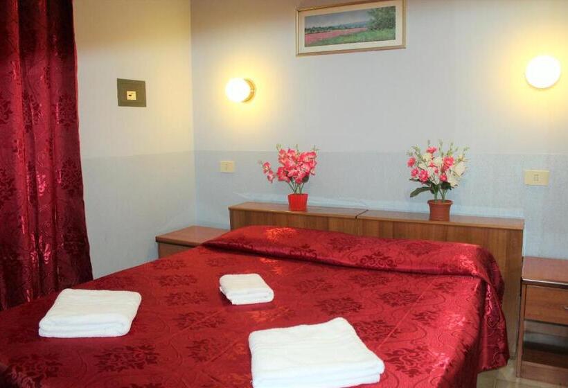 חדר סטנדרט לשלושה, Eurorooms