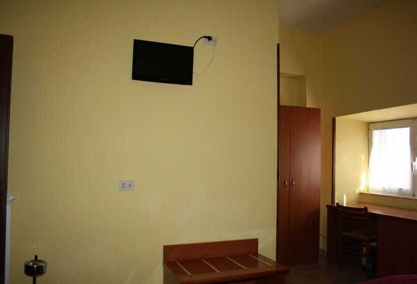 חדר סטנדרט לארבעה, Eurorooms