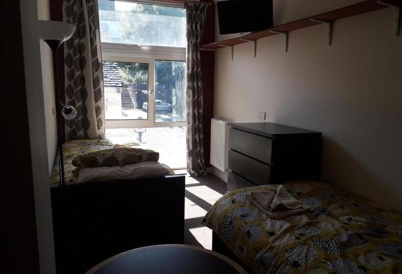 スタンダードルーム, Ossians