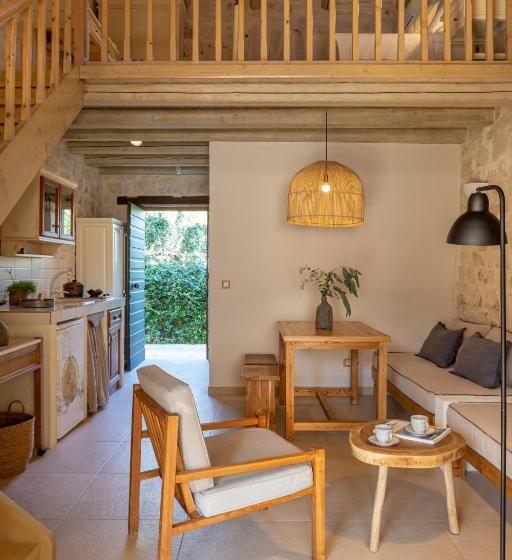 استودیوی سوپریور, Paliokaliva Apartments And Villas