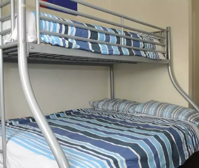 バス共有のスタンダードルーム, The Hostel