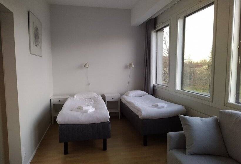 غرفة عائلية, Li Kerava