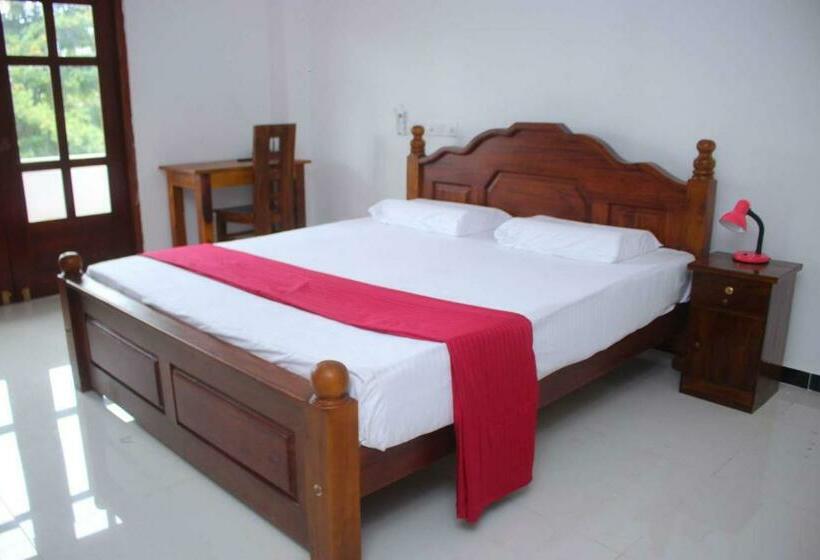 اتاق لوکس, Heritage Eco Resort Kelaniya