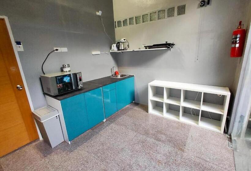 스탠다드 스튜디오 (테라스구비), Entropy Apartment