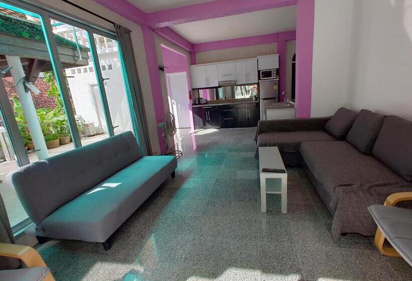 테라스 스위트, Entropy Apartment