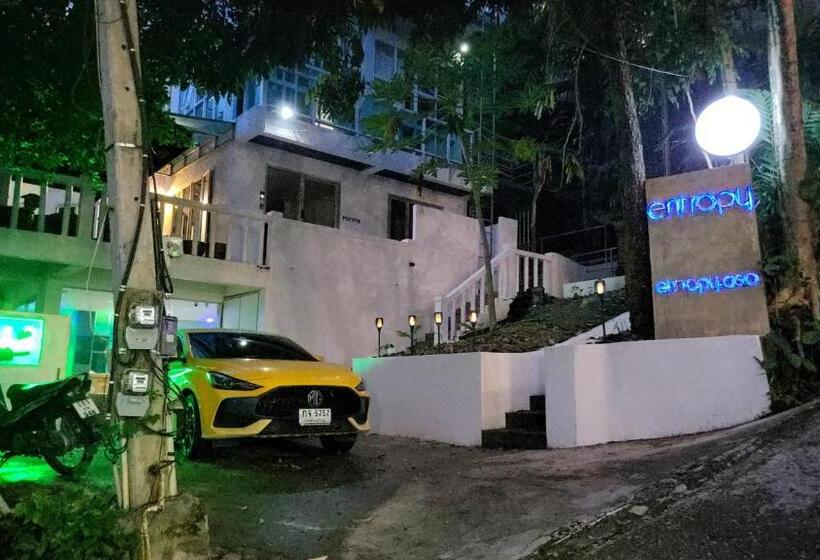 이코노미 룸, Entropy Apartment