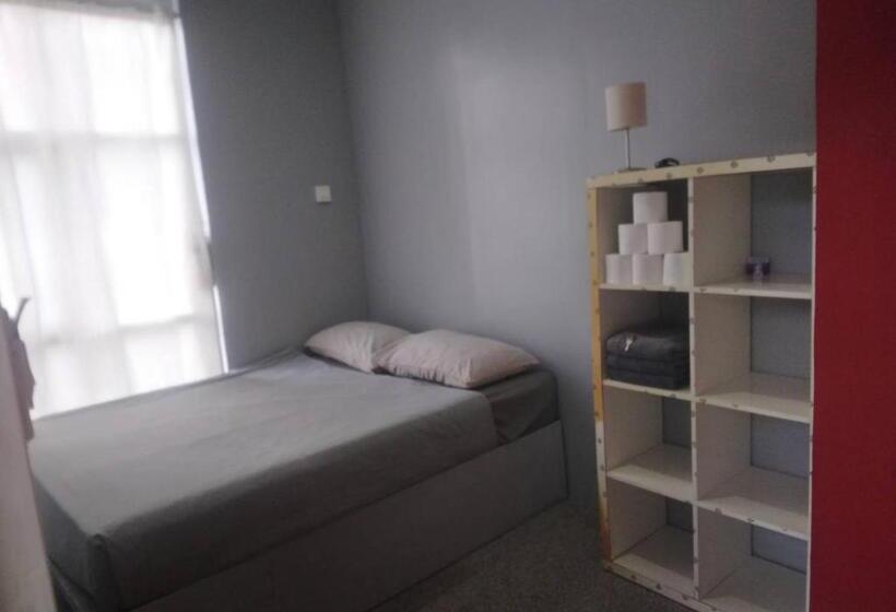 침실 1개 테라스 아파트, Entropy Apartment