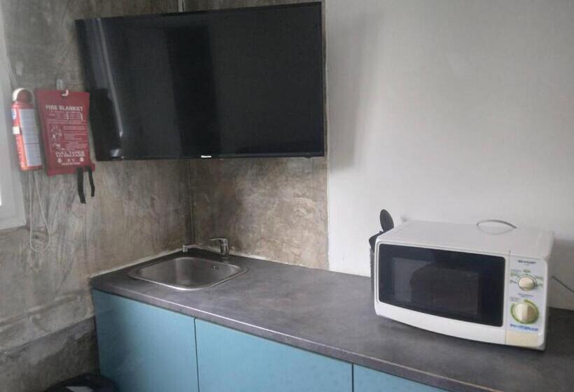 침실 1개 풀장 전망 아파트, Entropy Apartment