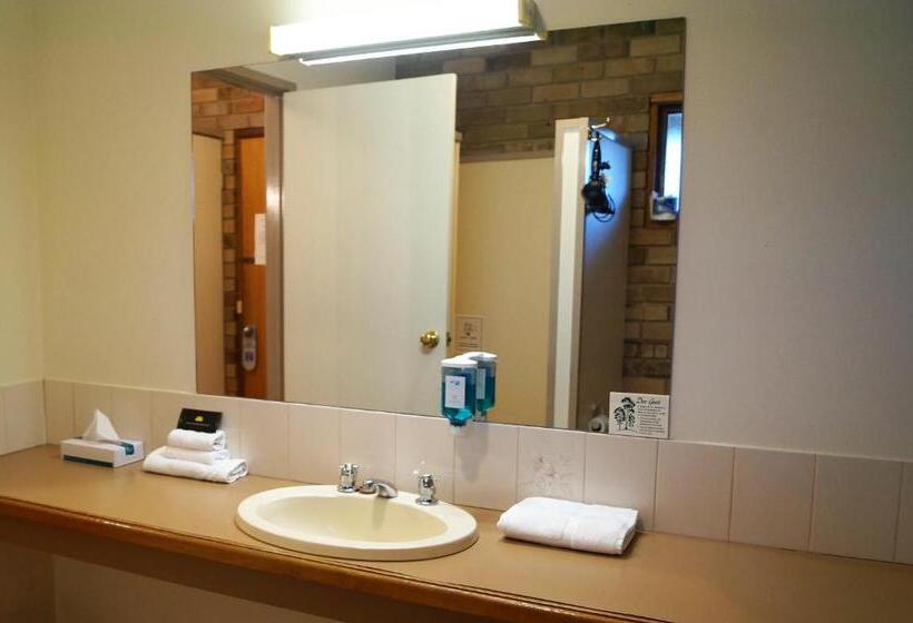 Suite with lake view, Magdala Motor Lodge & Lakeside Restaurant