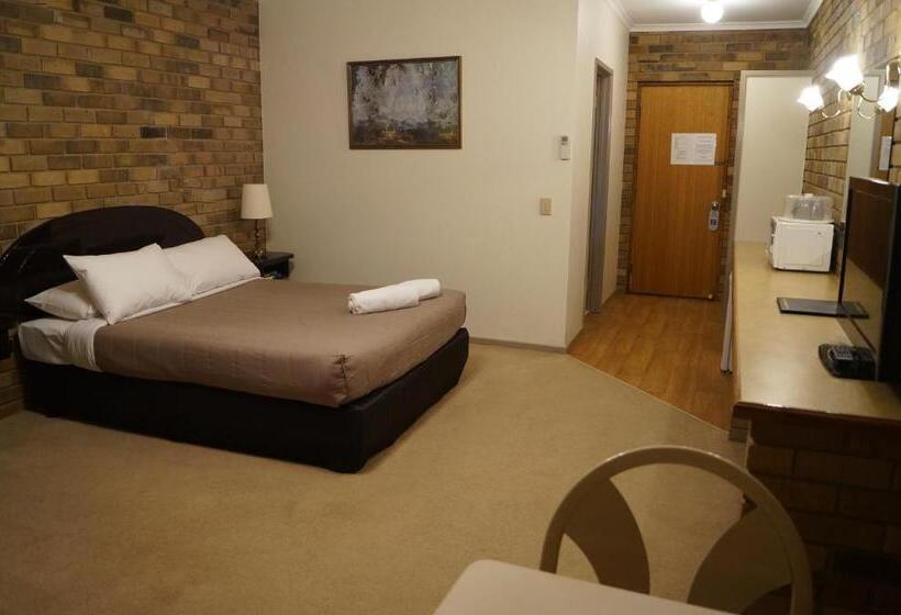 Suite with lake view, Magdala Motor Lodge & Lakeside Restaurant