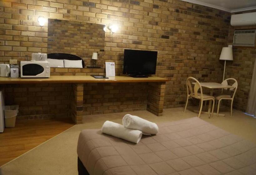 Suite with lake view, Magdala Motor Lodge & Lakeside Restaurant