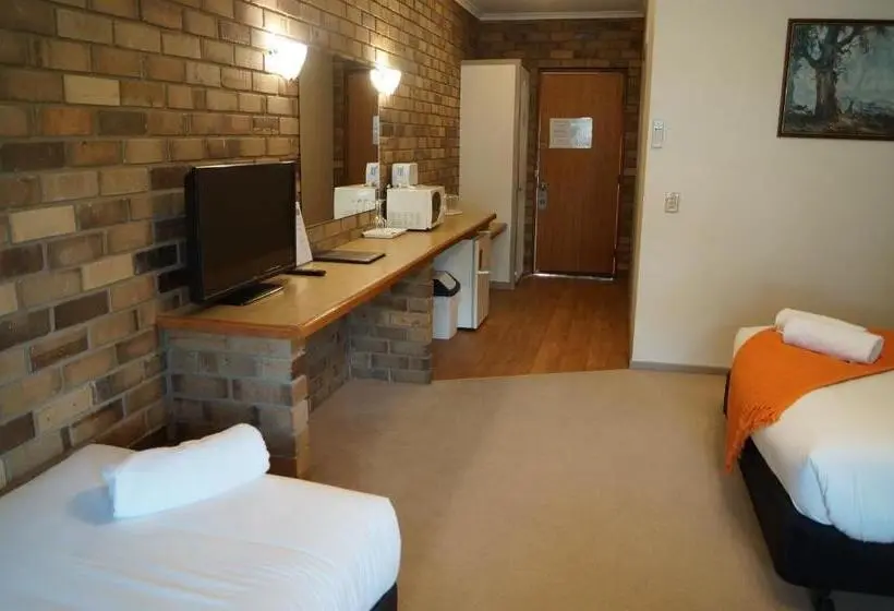 デラックススイート, Magdala Motor Lodge & Lakeside Restaurant