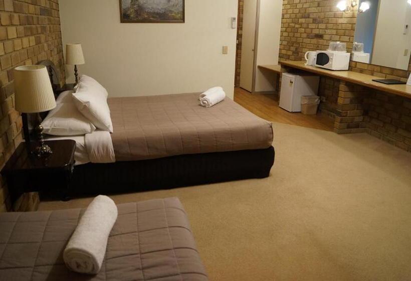 Suite with lake view, Magdala Motor Lodge & Lakeside Restaurant