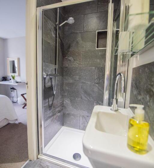 Economy Room, Chestnut Villa