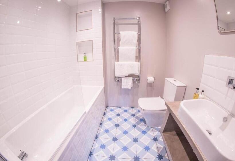 Junior Suite, Chestnut Villa