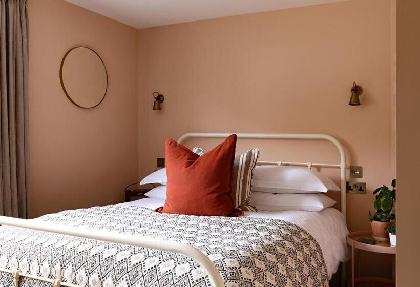 Junior Suite, Chestnut Villa