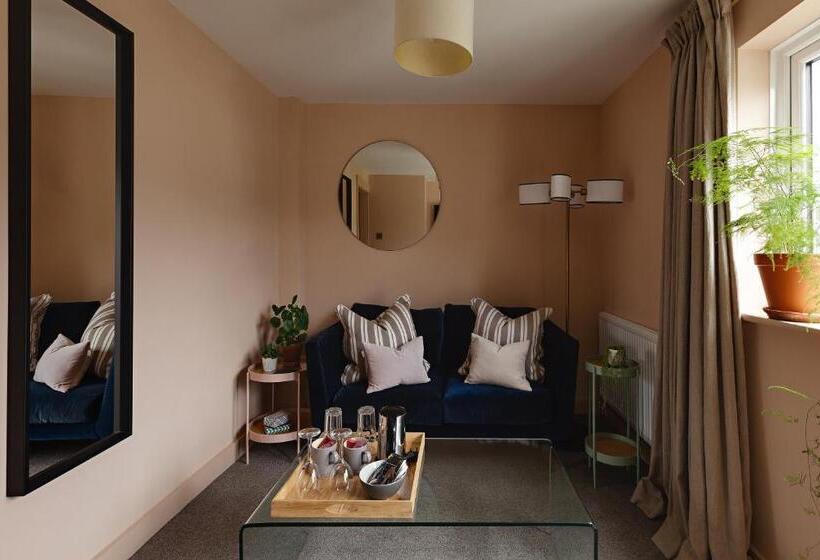 Junior Suite, Chestnut Villa