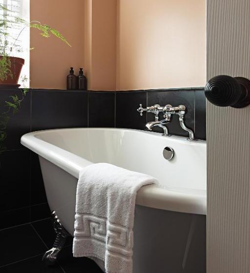 Junior Suite, Chestnut Villa