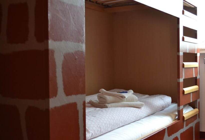 家庭间, Altstadthotel Arte