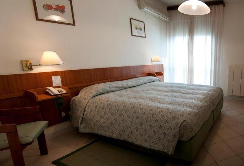 اتاق استاندارد, Boston