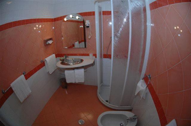 اتاق استاندارد سه نفره, Boston