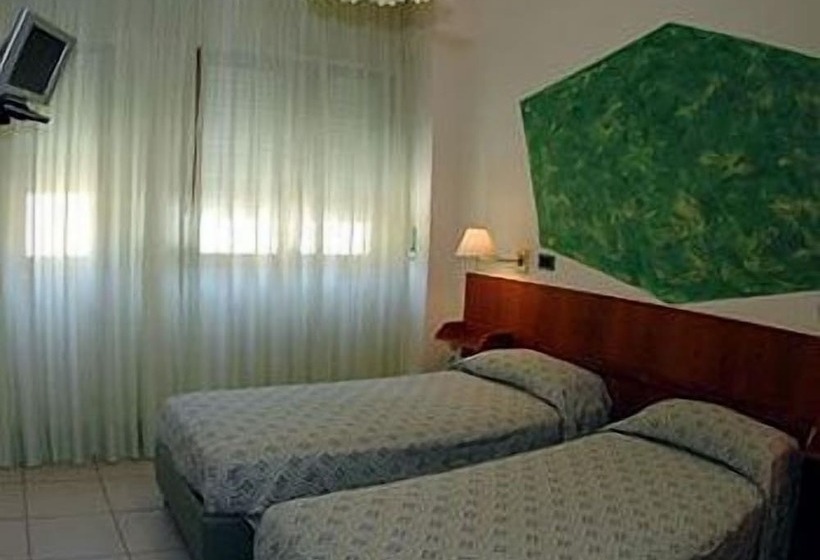 اتاق استاندارد, Boston